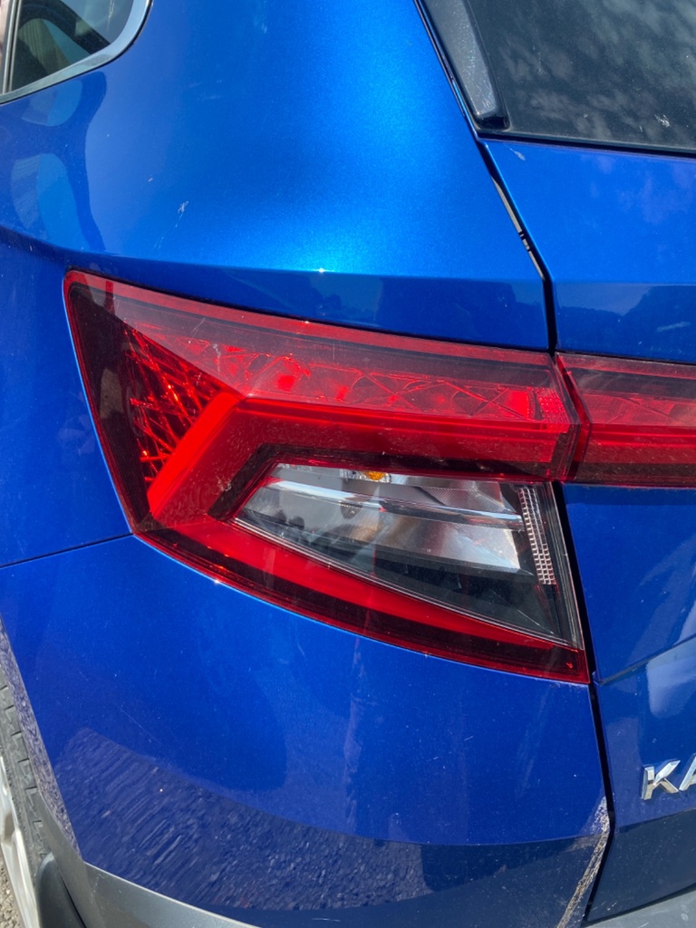 [EPE-110684] Piloto trasero izquierdo Skoda Karoq 2021