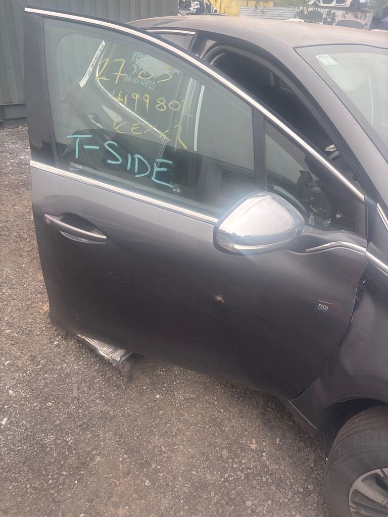 [EPE-118182] Puerta delantera derecha Peugeot 208