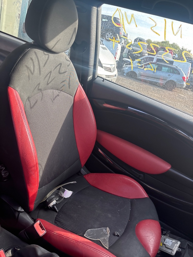 [EPE-120134] Asiento delantero izquierdo Mini Cooper D 2010