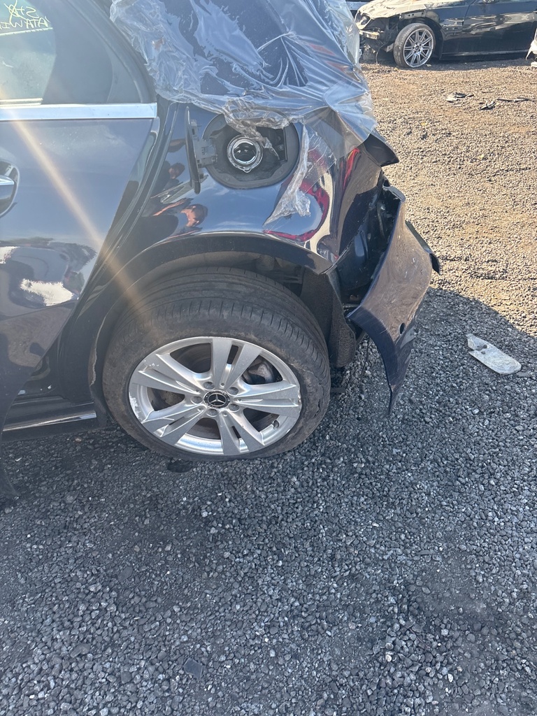 [EPE-121001] Llanta de aleación Mercedes-Benz Clase A 2017