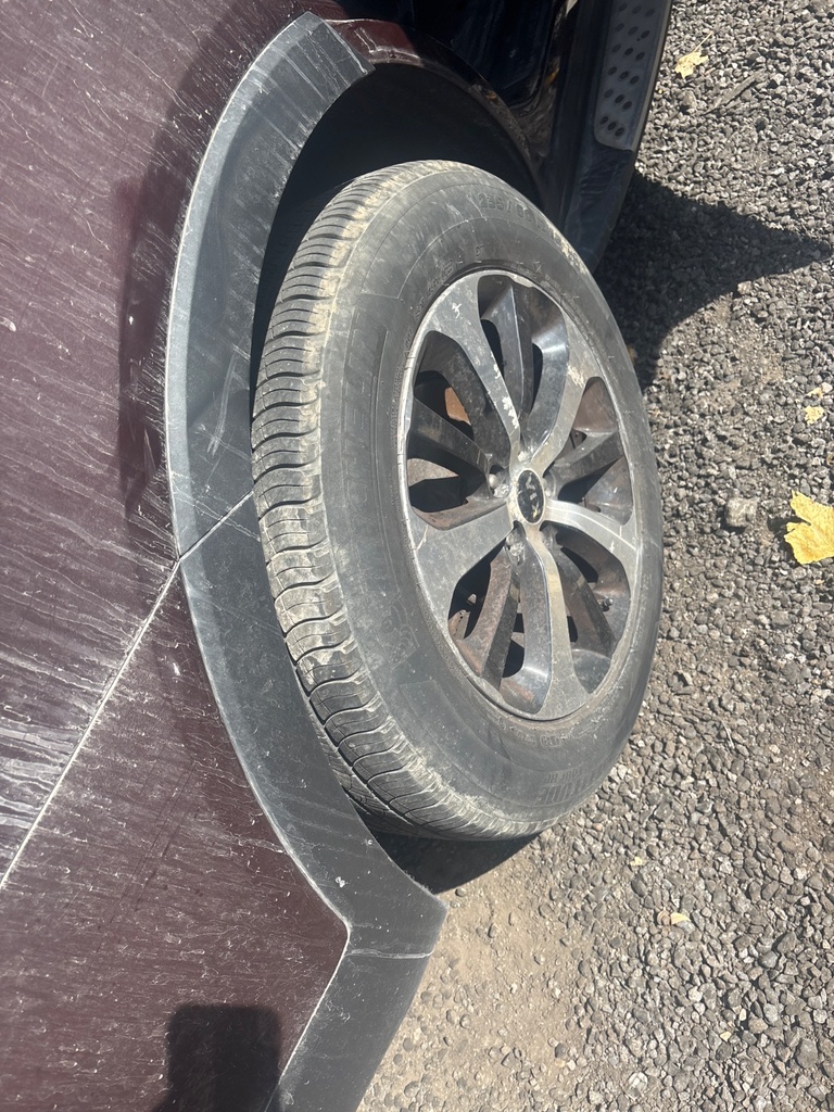 [EPE-121162] Llanta de aleación Kia Sorento