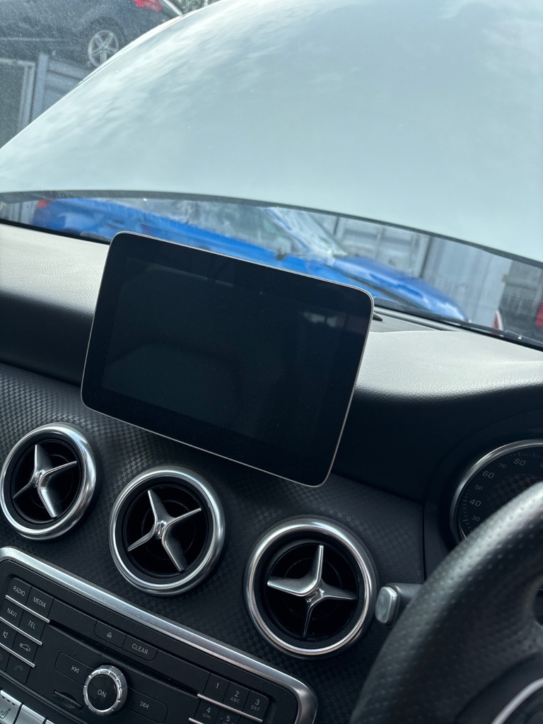 [EPE-123593] Pantalla multifunción Mercedes Clase A W176
