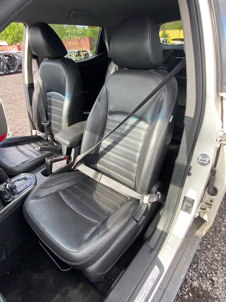 [EPE-103847] Asiento delantero izquierdo SsangYong Tivoli