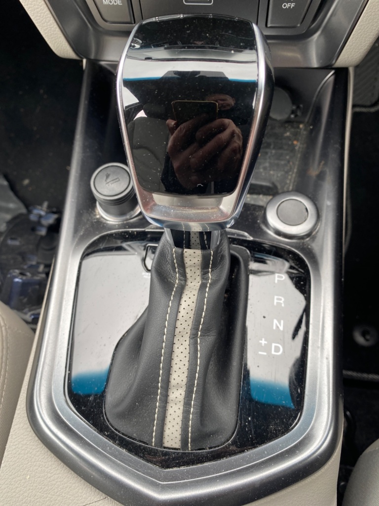 [EPE-103971] Selector de cambio automático SsangYong Tivoli Ultimate (2021)
