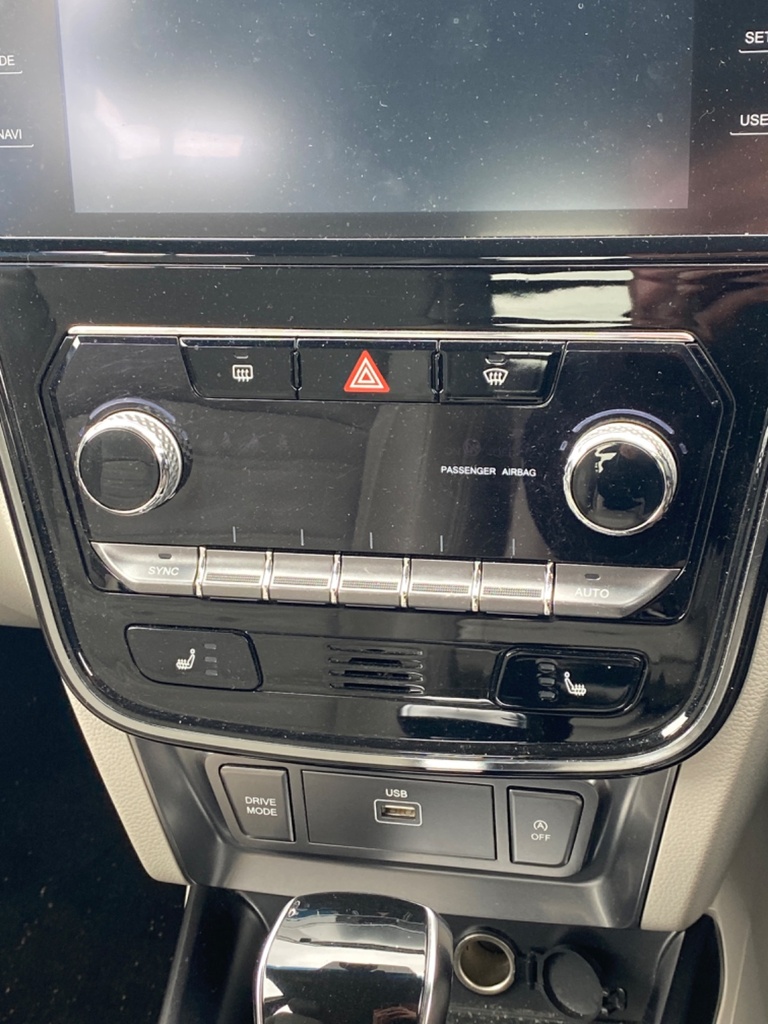 [EPE-103979] Mando de calefacción SsangYong Tivoli Ultimate