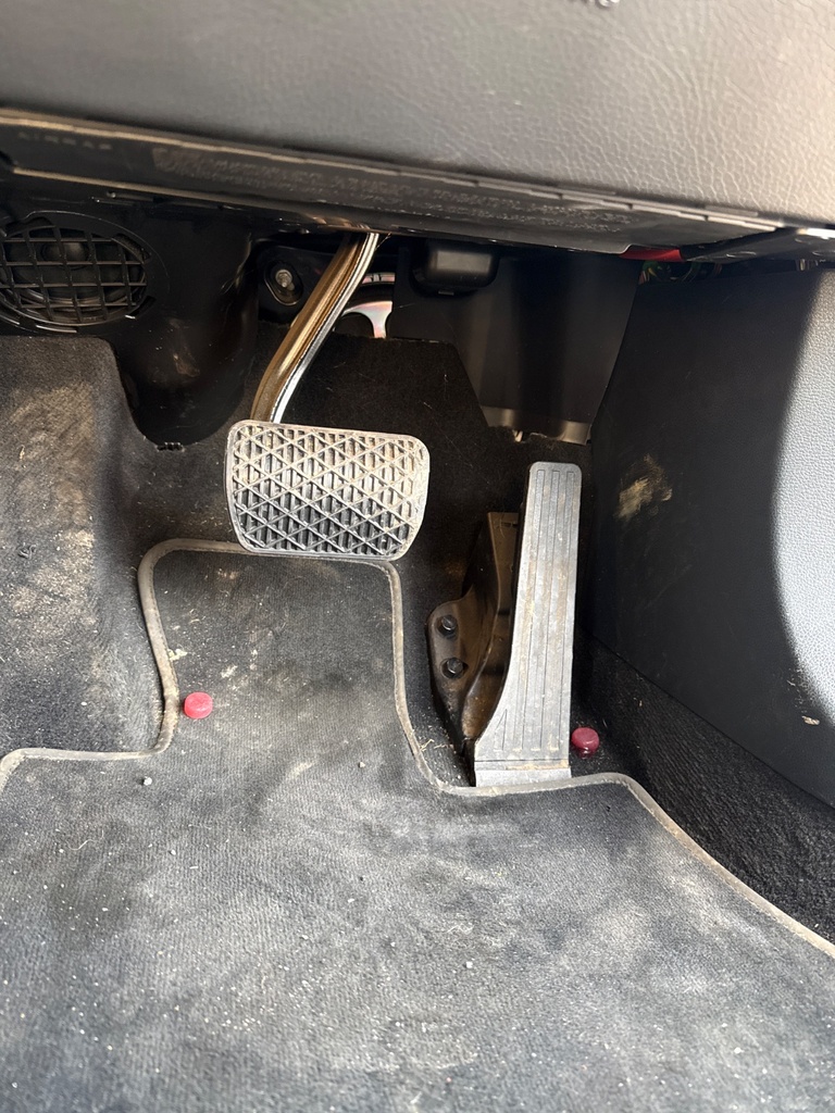 [EPE-104541] Conjunto de pedales Mercedes-Benz Clase C W205