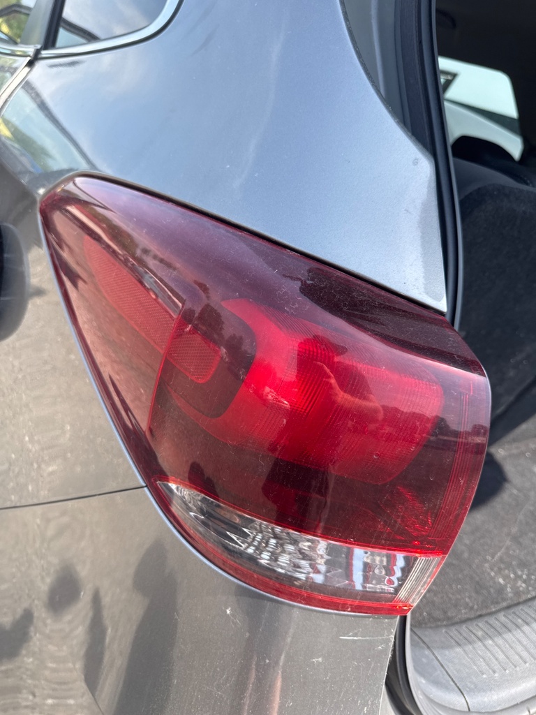 [EPE-105174] Piloto trasero izquierdo Kia Carens IV