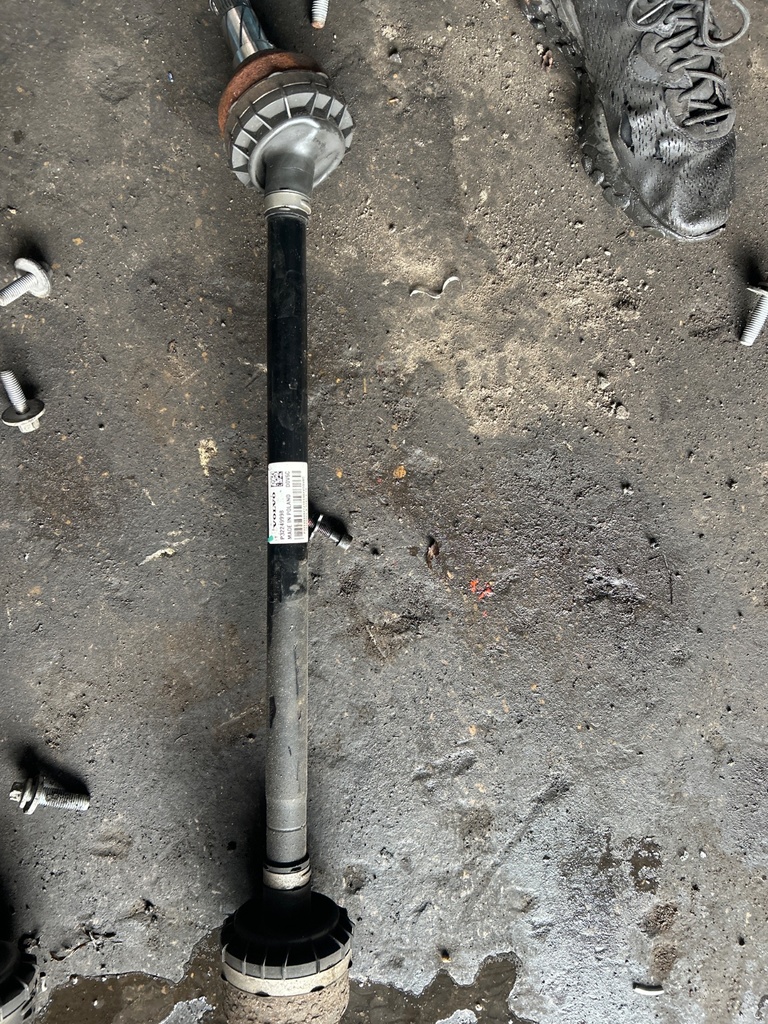 [EPE-105670] Semieje trasero izquierdo Volvo V60