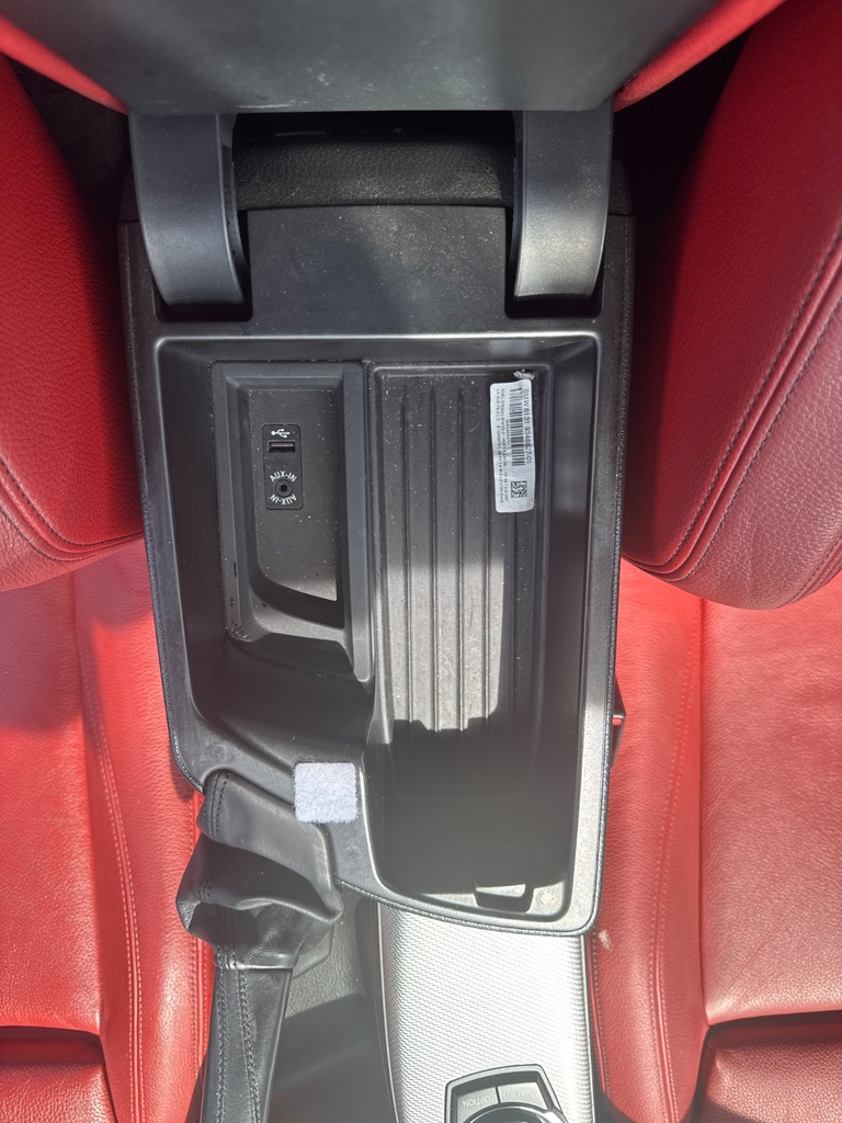 [EPE-105888] Reposabrazos de consola central BMW Serie 1 (2012-2017)