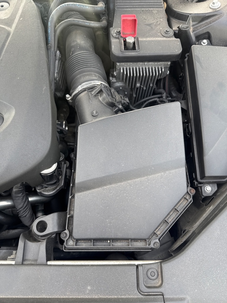[EPE-105960] Caja de filtro de aire Volvo V90 2017