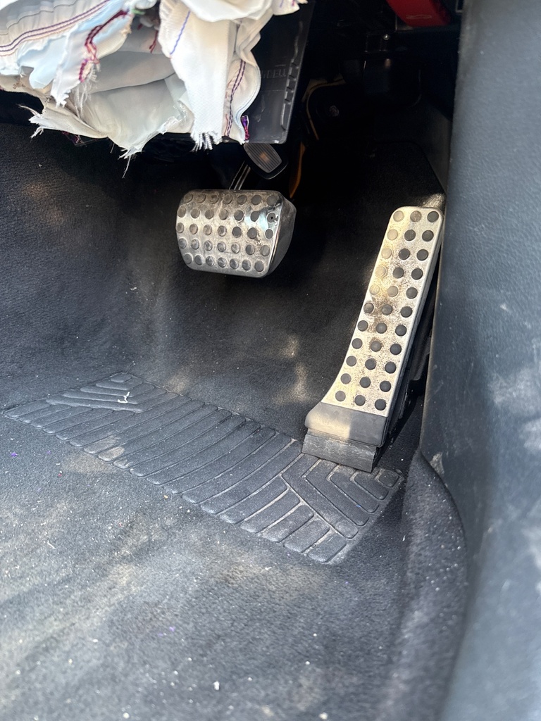 [EPE-106334] Conjunto de pedales Mercedes-Benz E-Class W213