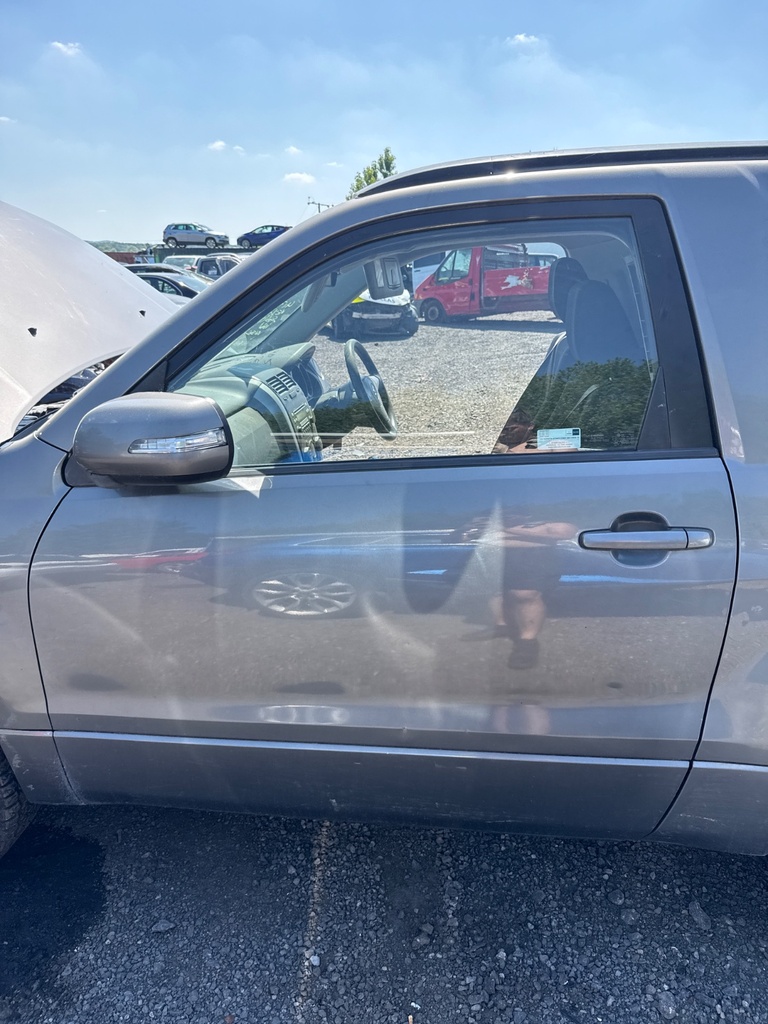 [EPE-109678] Puerta delantera izquierda Suzuki Vitara 2009