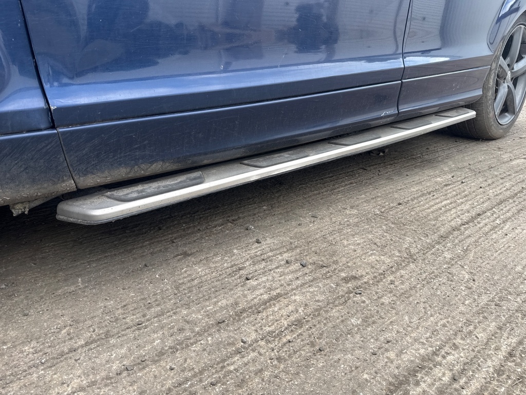 [EPE-109787] Faldón lateral izquierdo Audi Q7 4LB