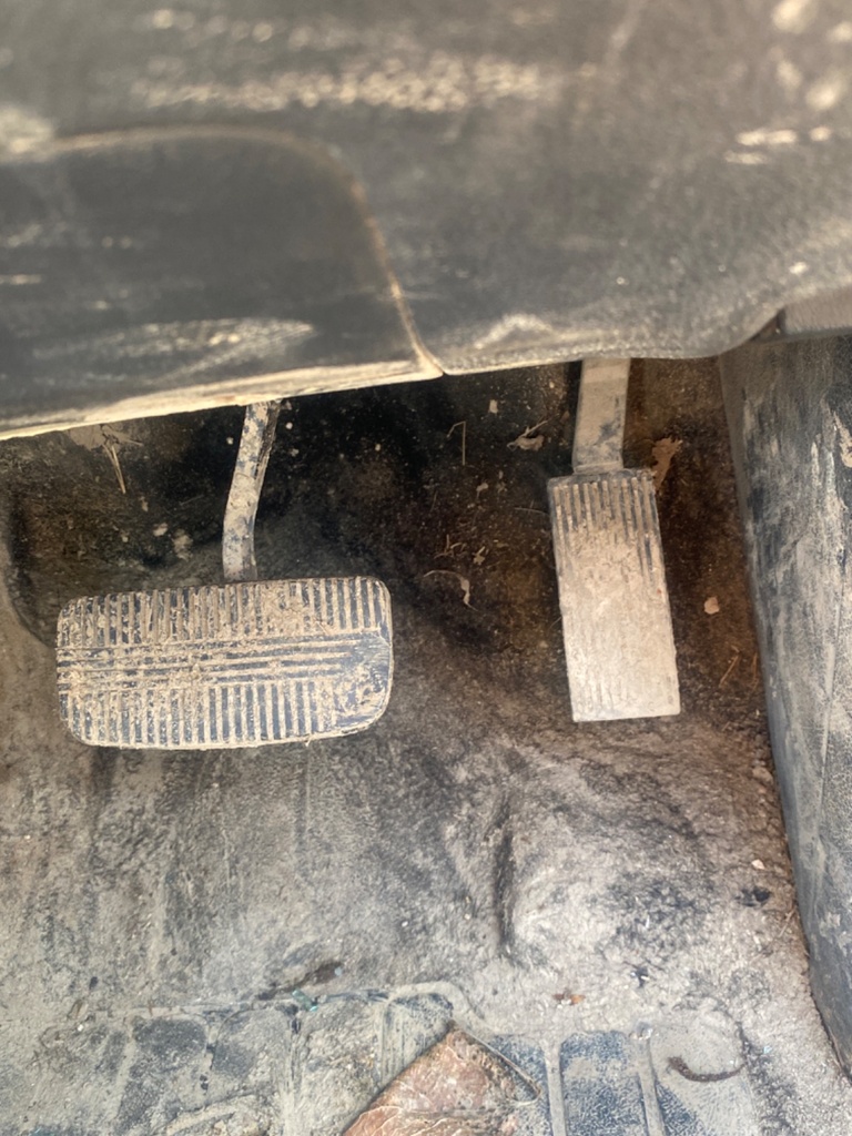 [EPE-110009] Conjunto de pedales Nissan Navara 2016