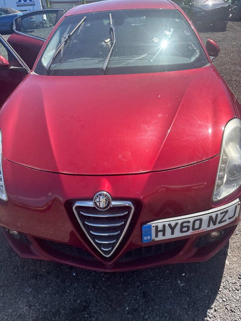 [EPE-111640] Capó Alfa Romeo Giulietta