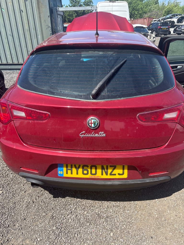 [EPE-111703] Portón trasero Alfa Romeo Giulietta