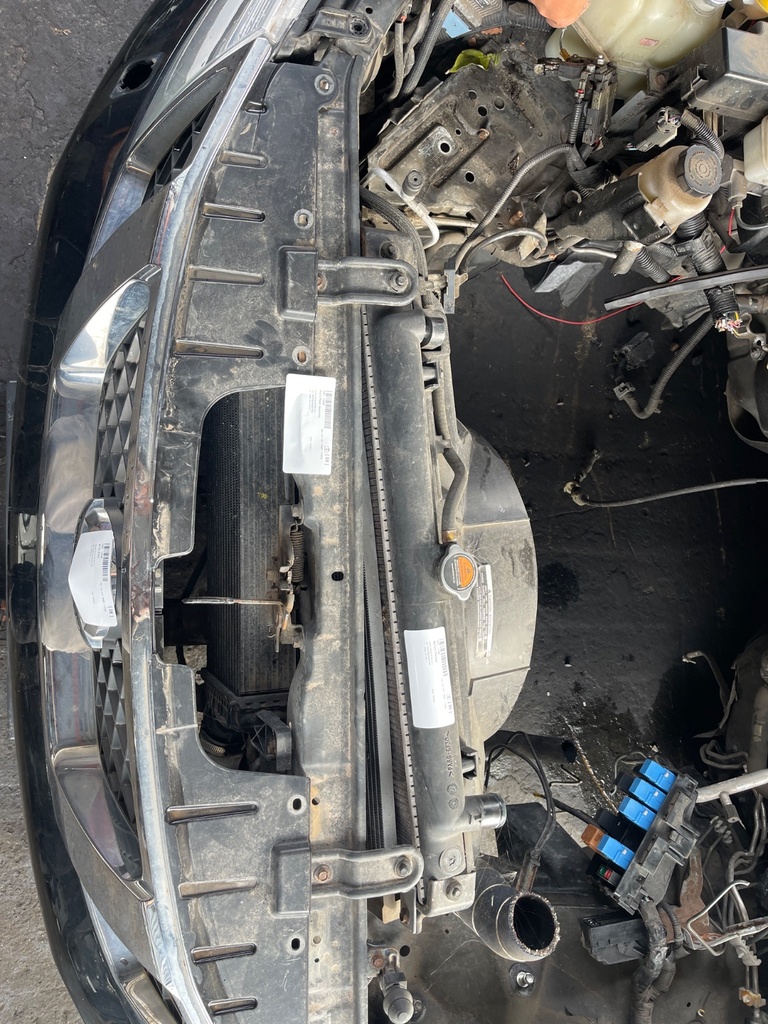 [EPE-112909] Panel frontal Nissan Navara NP300