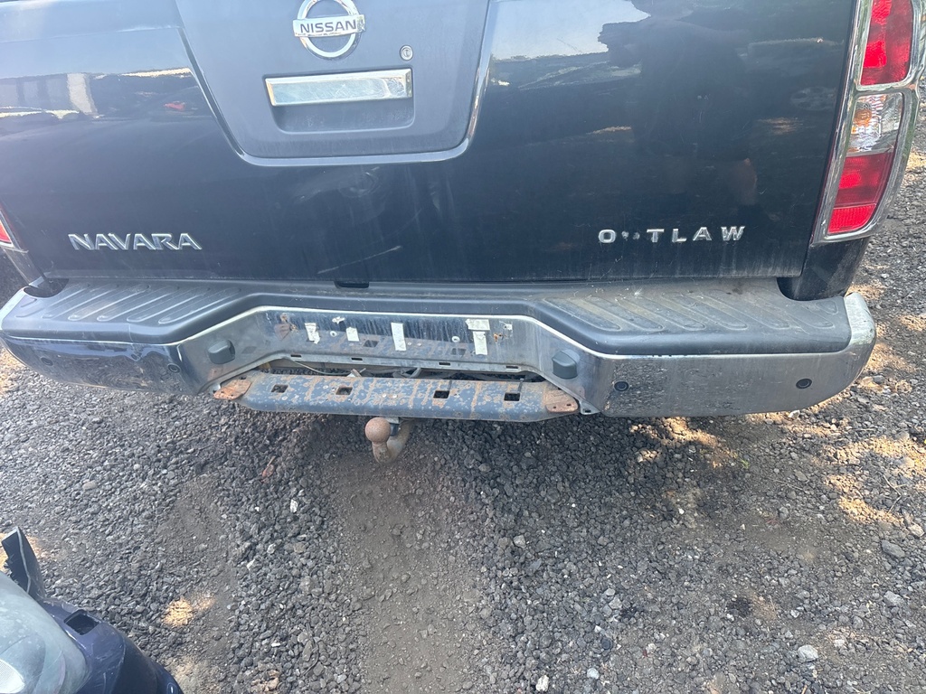 [EPE-112983] Paragolpes trasero Nissan Navara NP300 2012
