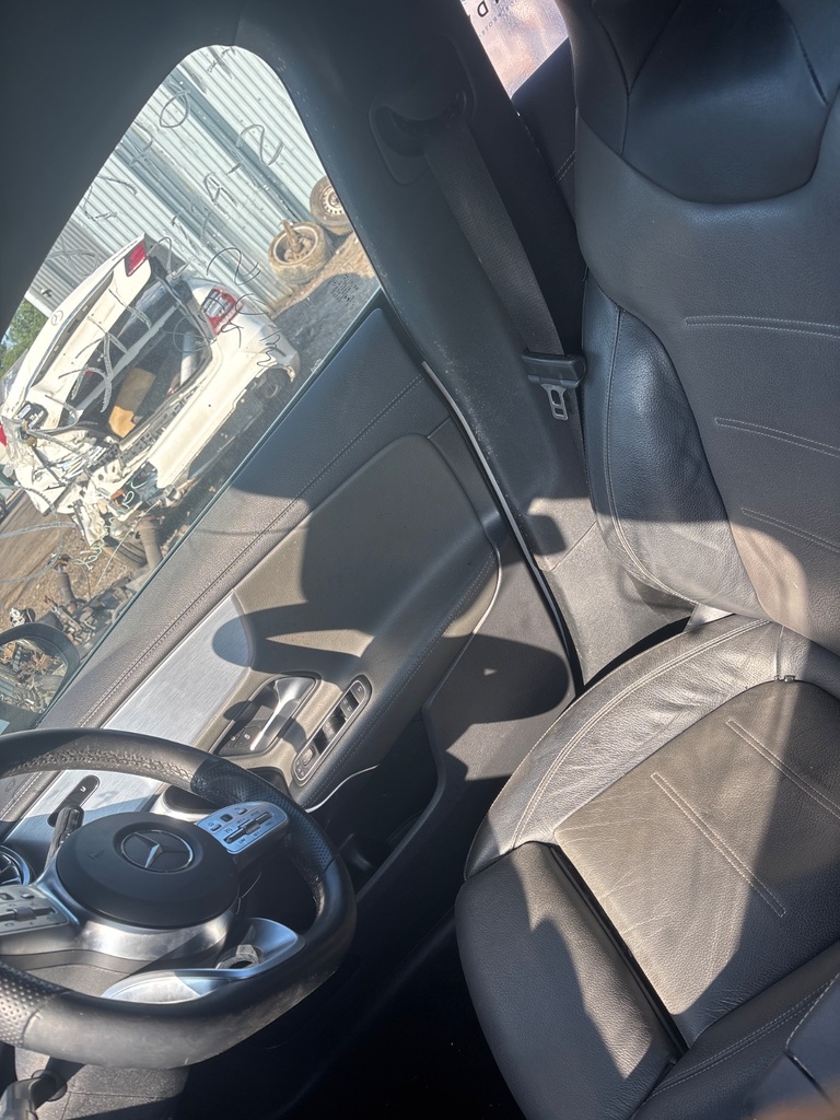 [EPE-113247] Asiento delantero derecho Mercedes CLA 2019