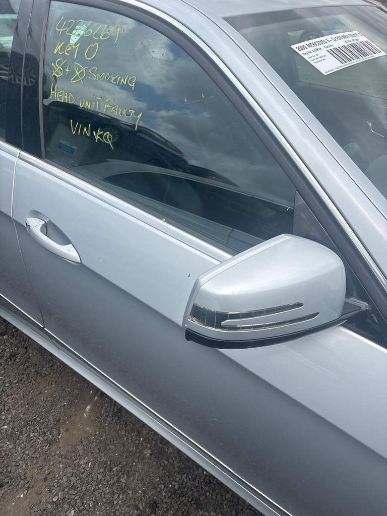[EPE-115219] Puerta delantera derecha Mercedes-Benz Clase E