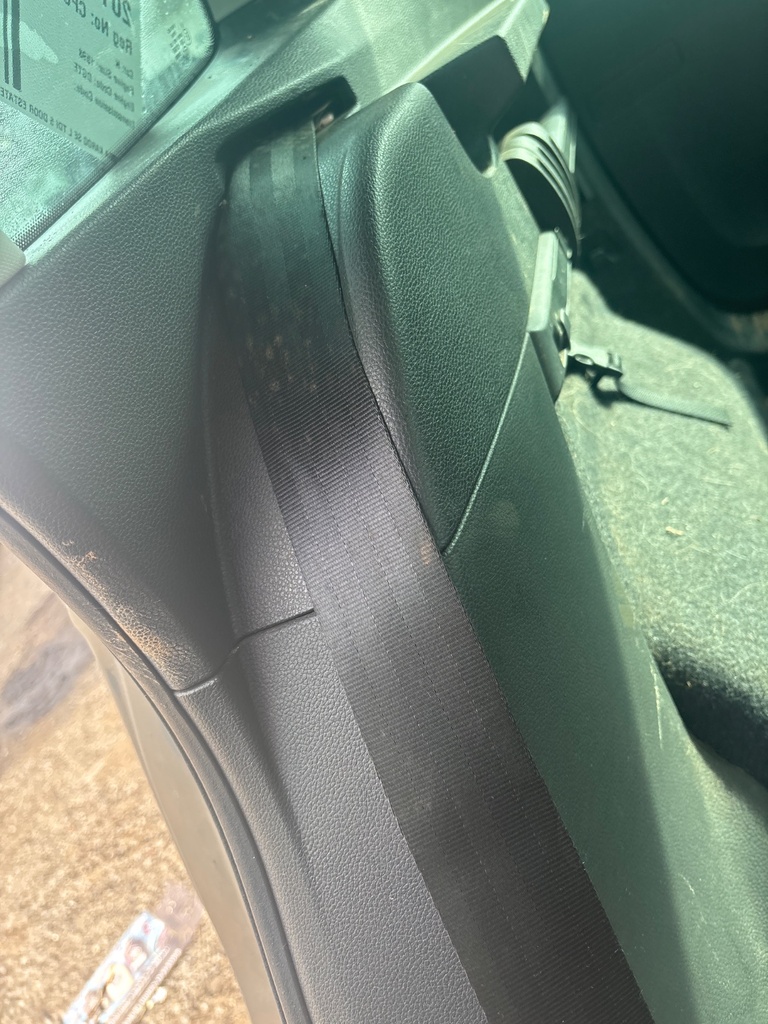 [EPE-115588] Pretensor de cinturón de seguridad trasero izquierdo Skoda Karoq