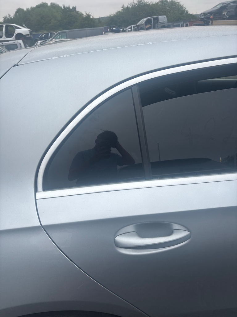 [EPE-116205] Cristal de puerta trasero derecho Mercedes A-Klasse W177