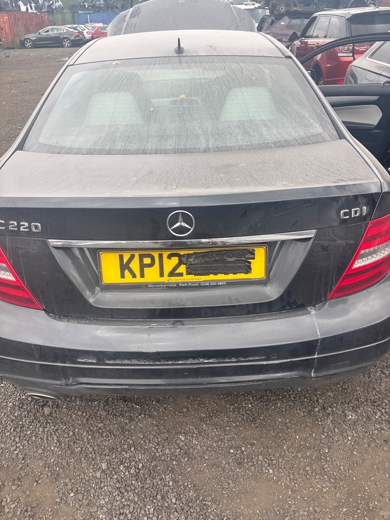 [EPE-116294] Portón trasero Mercedes-Benz Clase C