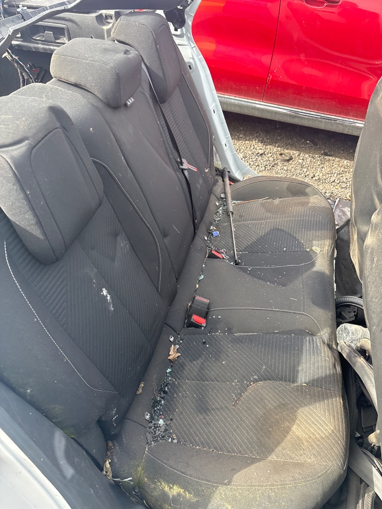 [EPE-116522] Conjunto de asiento trasero Peugeot 308 SW
