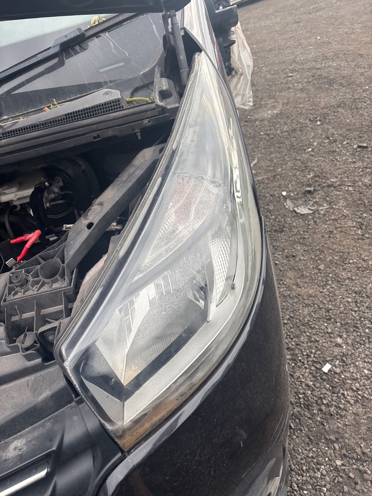 [EPE-116835] Faro izquierdo Renault Trafic 2015