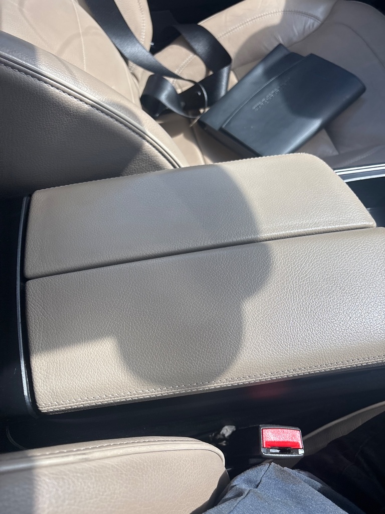 [EPE-117595] Reposabrazos de consola central Mercedes-Benz M-Class ML 350