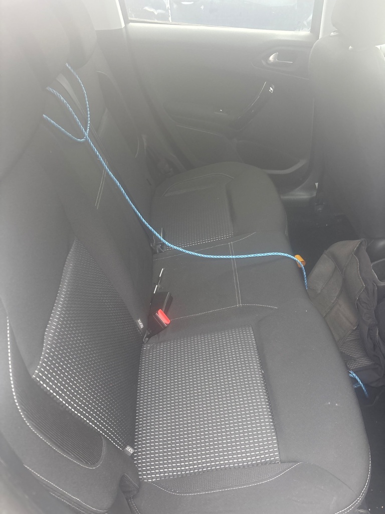 [EPE-118249] Asientos traseros Peugeot 208