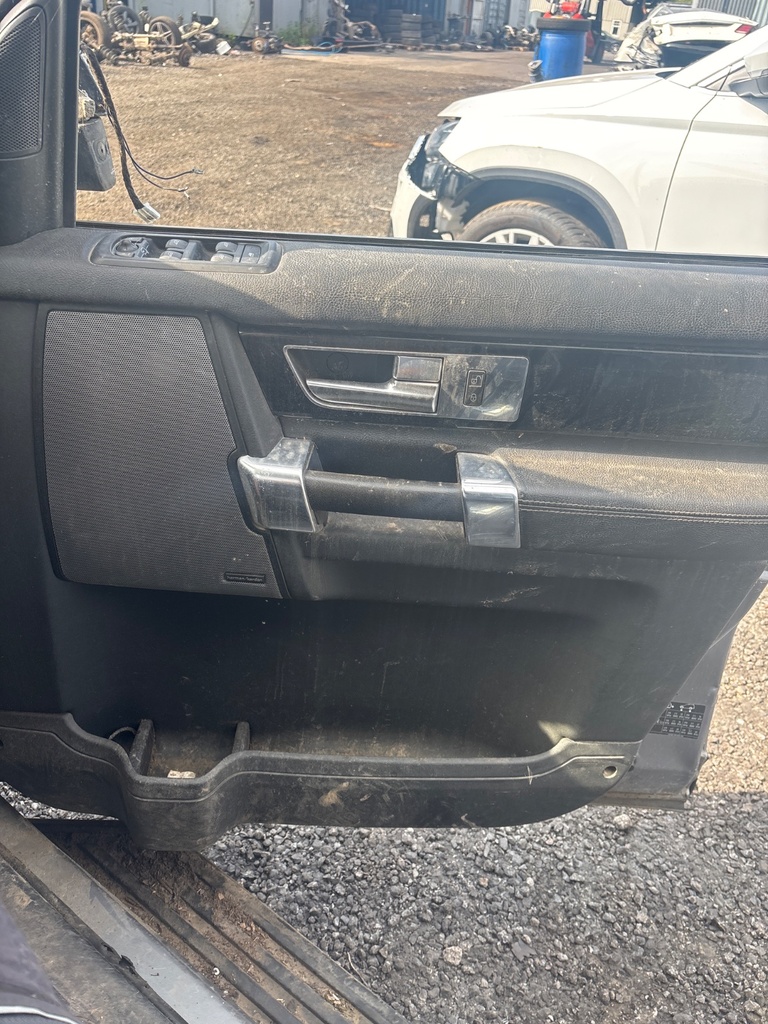 [EPE-118363] Panel interior de puerta delantera derecha Land Rover Discovery