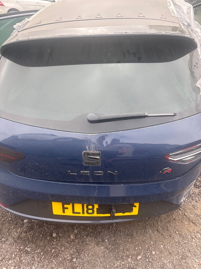 [EPE-118432] Portón trasero Seat Leon 5F1