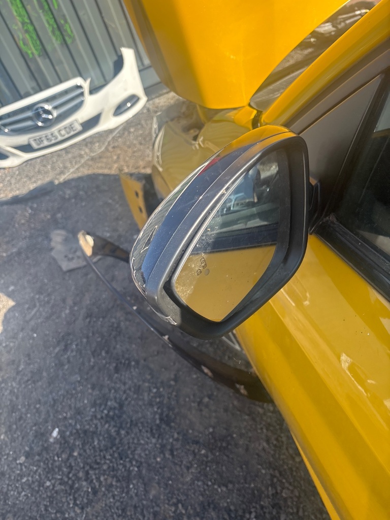 [EPE-118702] Retrovisor izquierdo Peugeot 208 II P21E