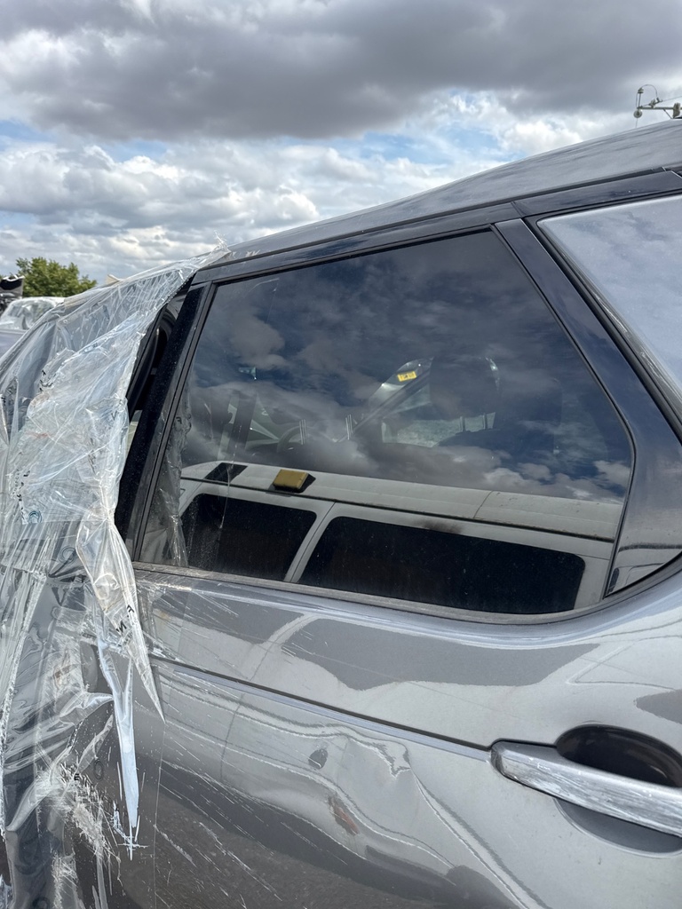 [EPE-118866] Cristal de puerta trasero izquierdo Land Rover Discovery 2019