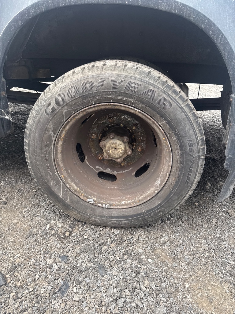 [EPE-118995] Llanta de acero Mercedes-Benz Sprinter 4-T 2004