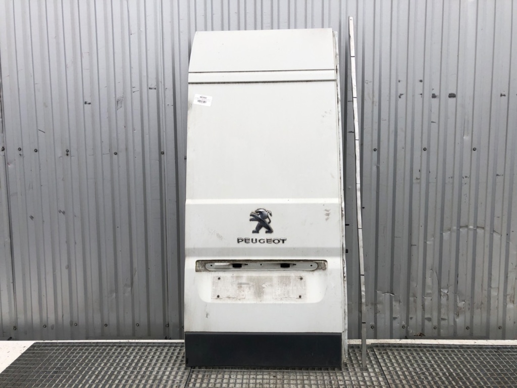 [STARK-887002] Puerta trasera izquierda PEUGEOT BOXER Autobus 2005-2022