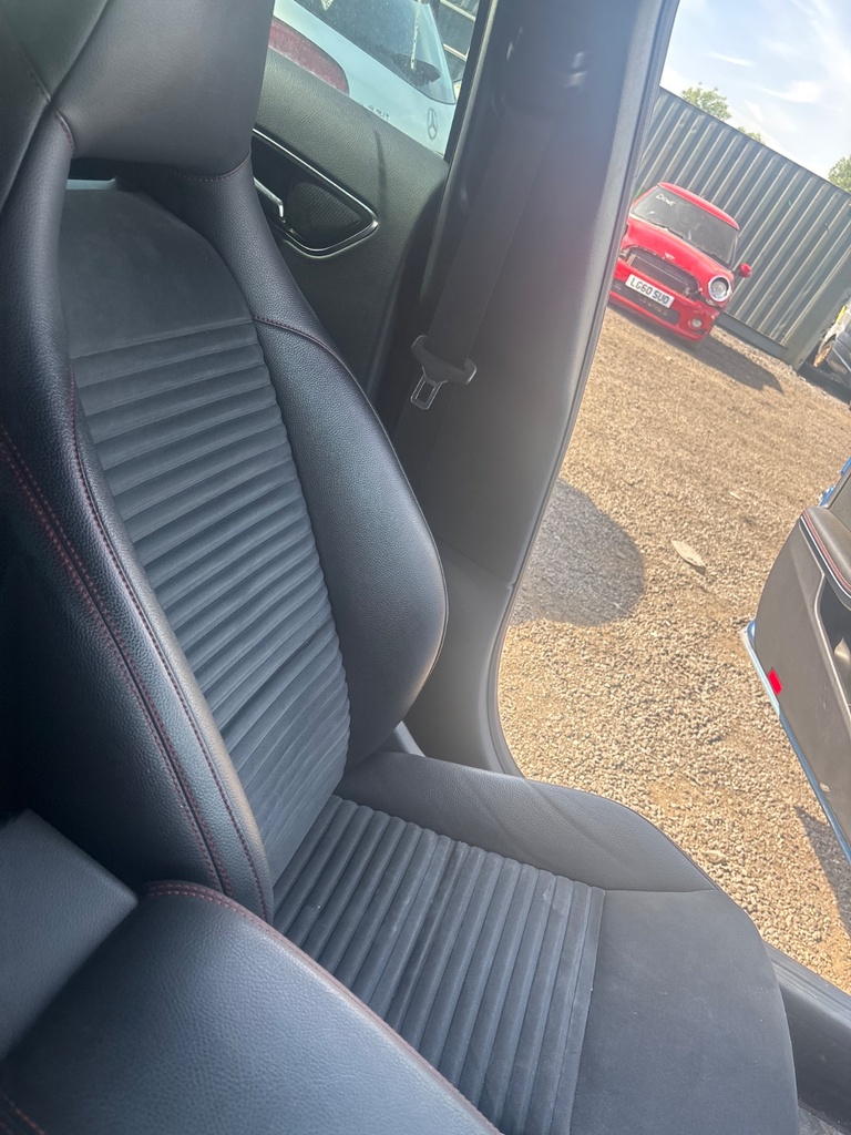 [EPE-120730] Asiento delantero izquierdo Mercedes Clase A