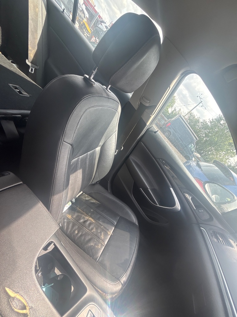 [EPE-121777] Asiento delantero izquierdo Opel Insignia