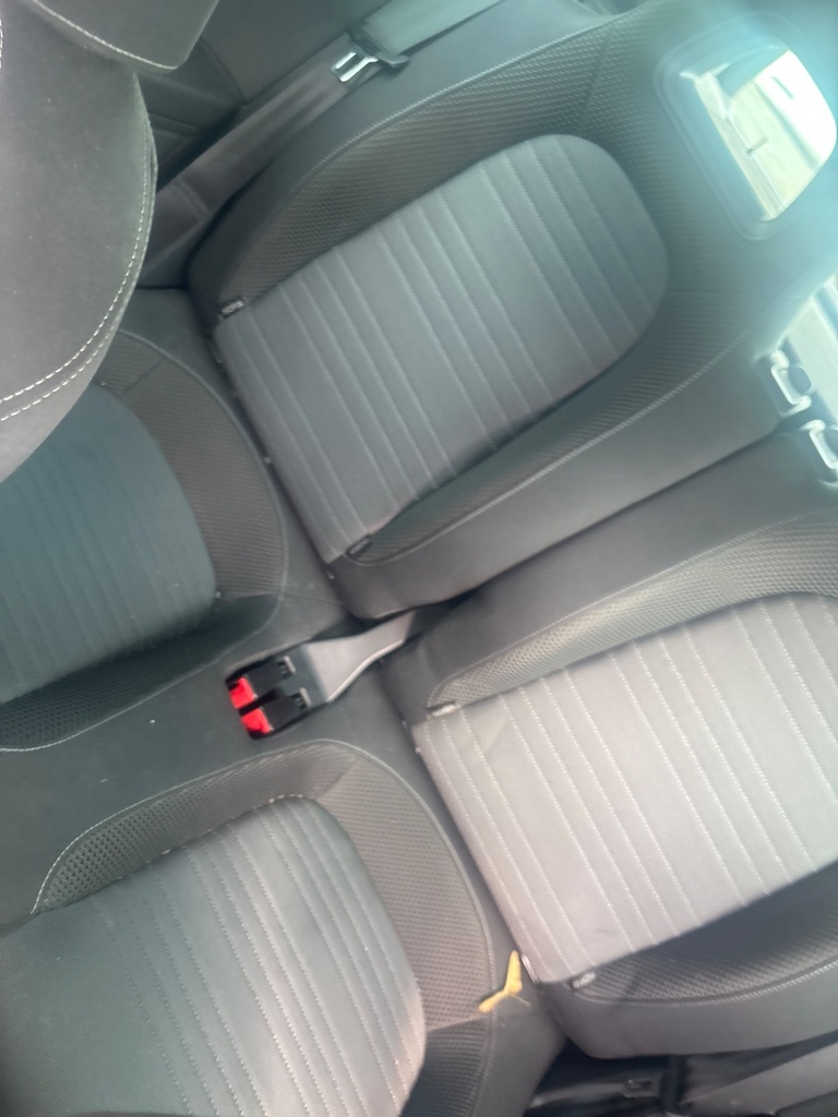 [EPE-121990] Conjunto de asiento trasero VW Scirocco