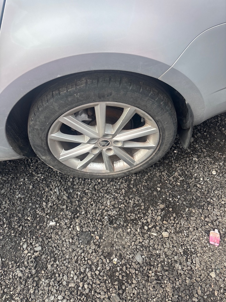 [EPE-122124] Llanta de aleación Skoda Octavia 2014
