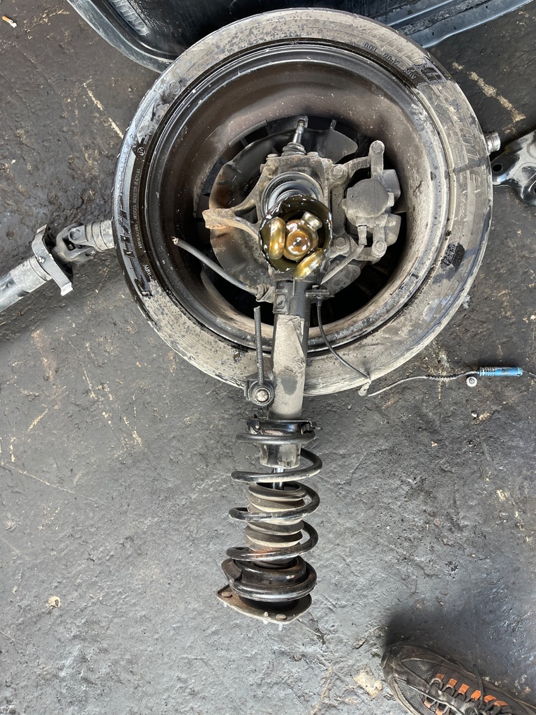 [EPE-122356] Buje de rueda y amortiguador delantero derecho Mini Countryman Cooper