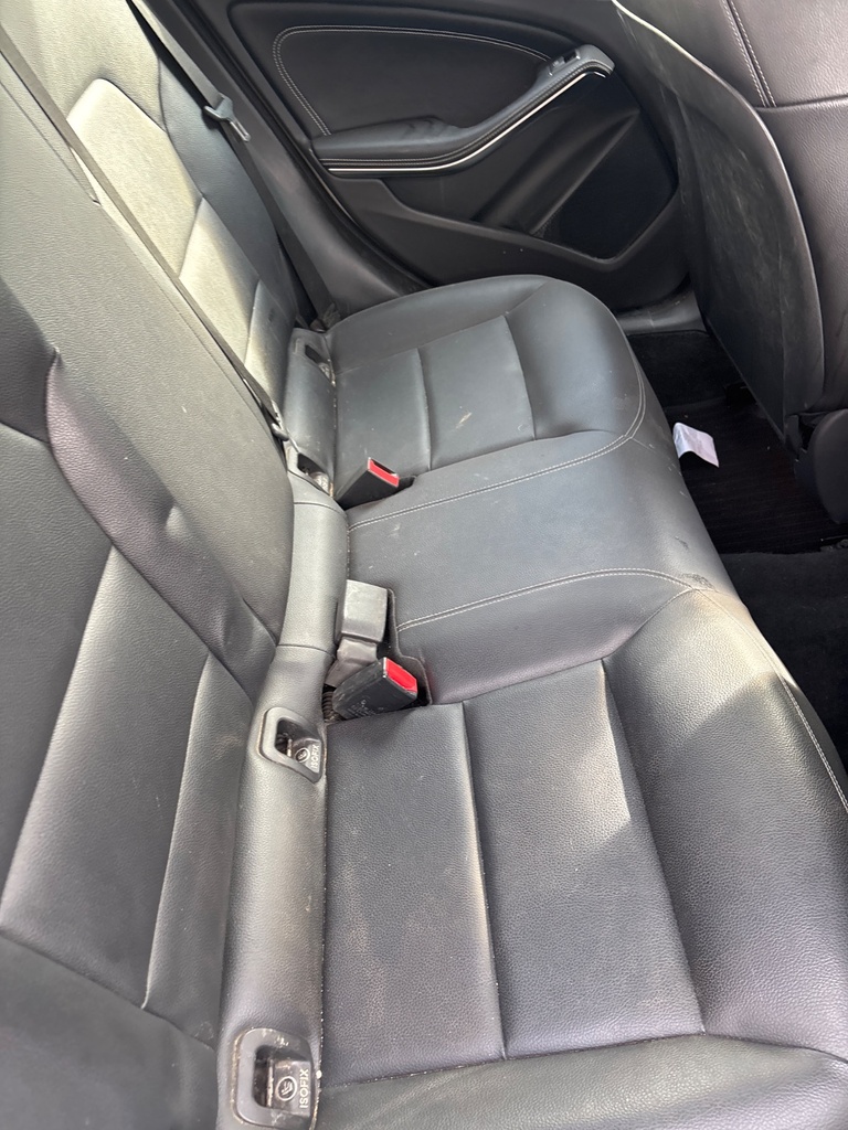 [EPE-123634] Conjunto de asiento trasero Mercedes A-Klasse W176
