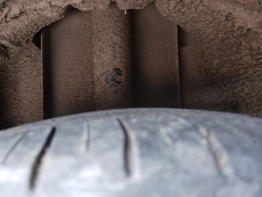 [EPE-105330] Amortiguador trasero izquierdo Ford Focus