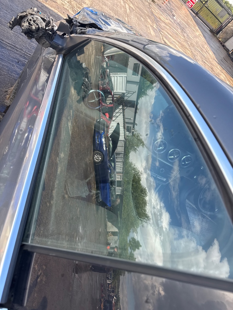 [EPE-108199] Cristal de puerta delantero izquierdo Mercedes-Benz CLA COUPE