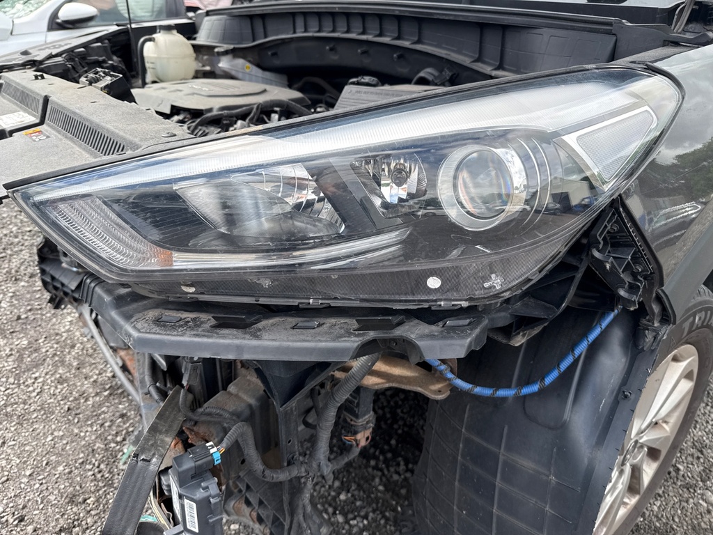 [EPE-109826] Faro izquierdo Hyundai Tucson