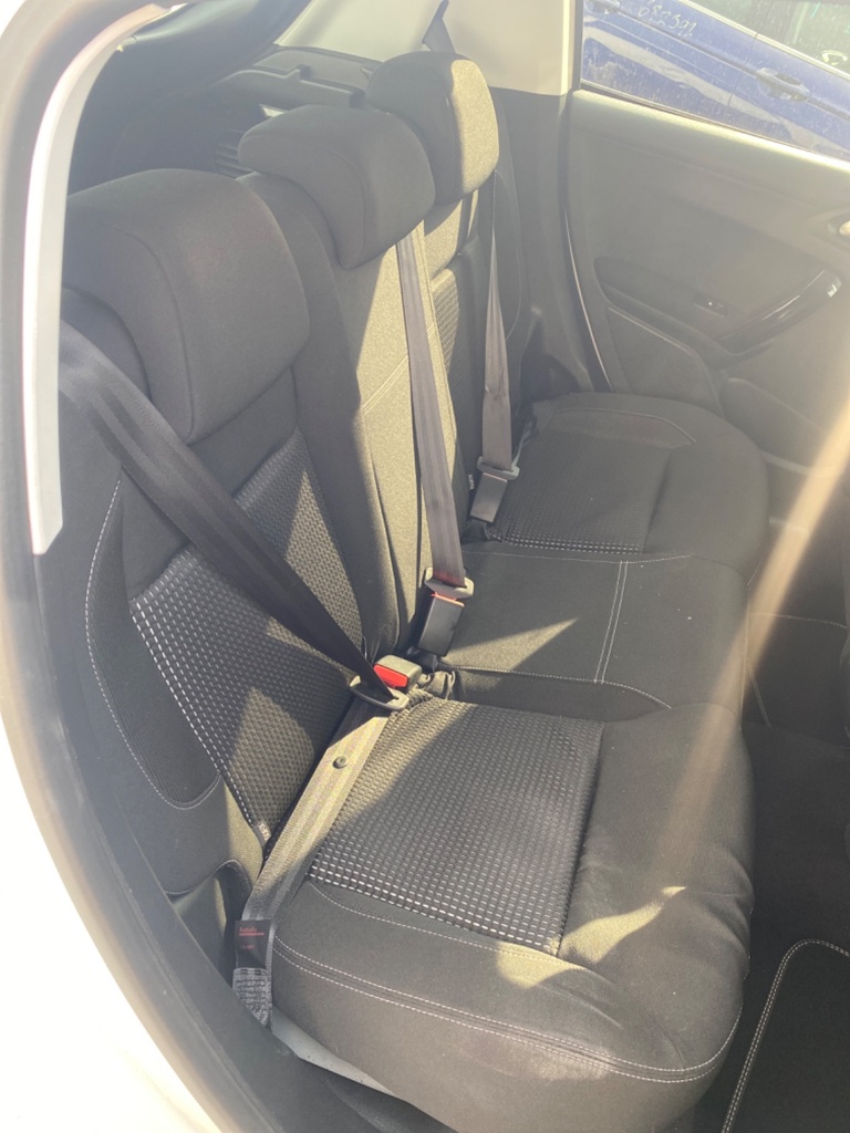 [EPE-110599] Conjunto de asiento trasero Peugeot 208 2018