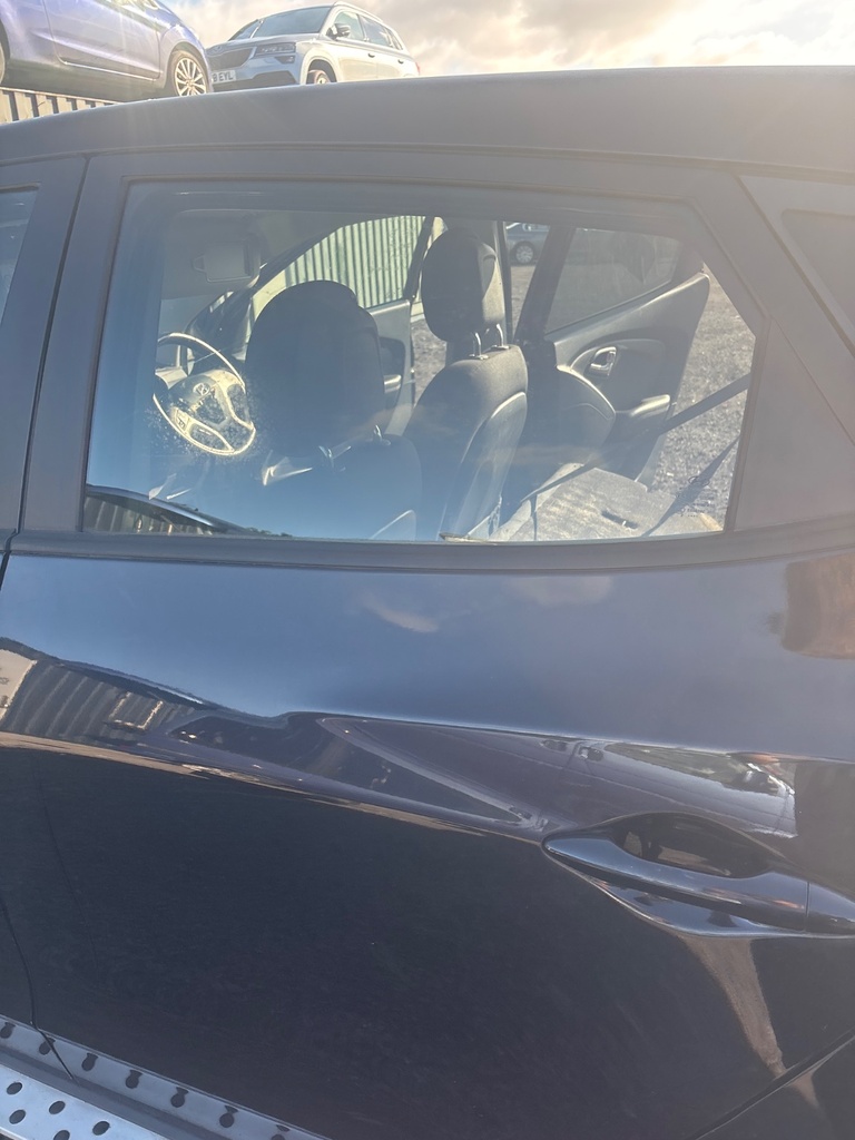 [EPE-110828] Puerta trasera izquierda Hyundai IX35 2012