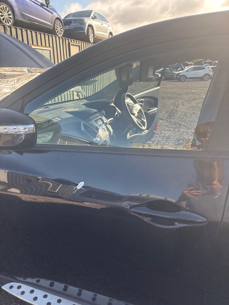 [EPE-110836] Puerta delantera izquierda Hyundai IX35