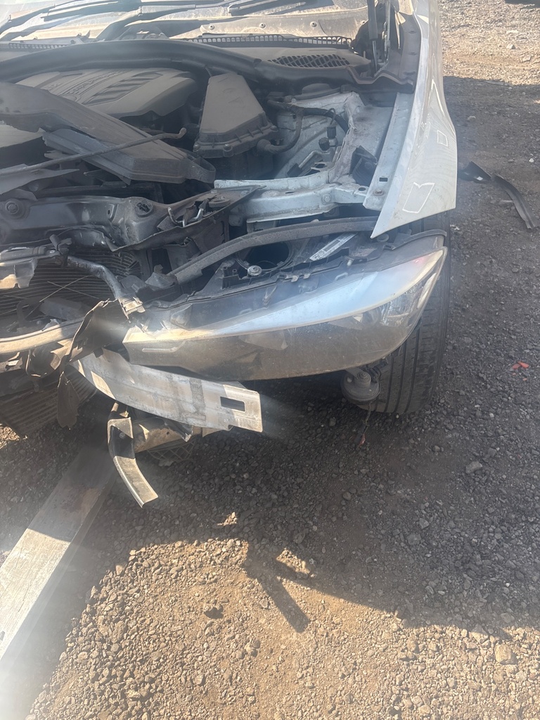 [EPE-121456] Faro derecho BMW Serie 3